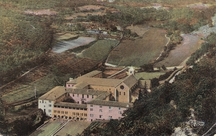 Carte postale colorisée de l'abbaye de Sénanque (1900-1940)