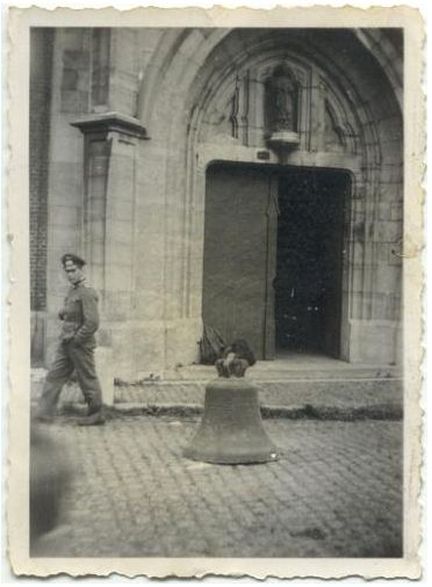 Gougnies, 6280 Gerpinnes, Belgique - Rquisition de la cloche de l'glise en 1943
