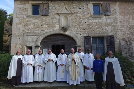 2018.11.08 Visite de l'abbaye Saint-Hilaire par les frères carmes de la communauté de Montpellier