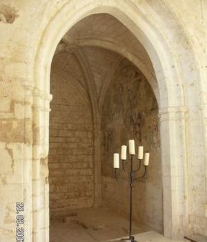 Abbaye Saint-Hilaire, monument class des XIIe et XIIIe sicles, premier btiment conventuel carme (XIIIe sicle) du Comtat Venaissin (1274-1791) - Mnerbes - Vaucluse - Chapelle annexe du XIVe sicle.