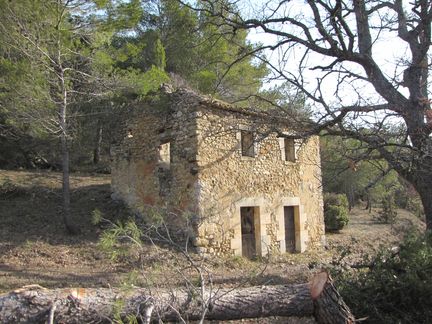 Abbaye Saint-Hilaire, monument historique class des XIIe et XIIIe sicles, premier btiment conventuel carme (XIIIe sicle) du Comtat Venaissin (1274-1791) - Mnerbes - Vaucluse - APFM de Vaucluse - Rception des travaux 2010