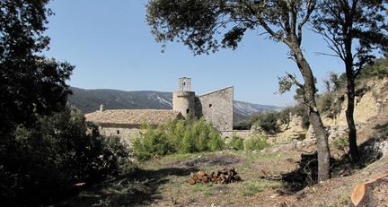 Abbaye Saint-Hilaire, monument historique class des XIIe et XIIIe sicles, premier btiment conventuel carme (XIIIe sicle) du Comtat Venaissin (1274-1791) - Mnerbes - Vaucluse - APFM de Vaucluse - Rception des travaux 2010