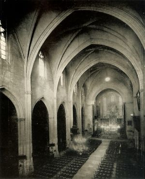 Vaisseau central de la cathdrale Saint-Siffrein  Carpentras - Vaucluse (Meyer phot.)