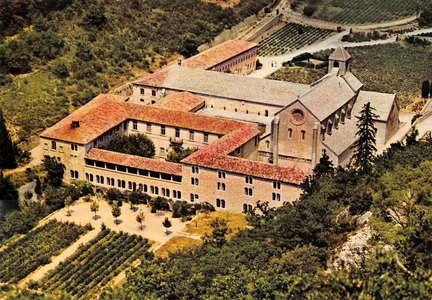 Carte postale colorise de l'abbaye de Snanque (1900-1940)