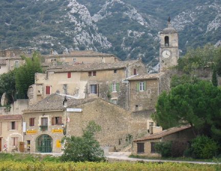 glise de Maubec en Vaucluse