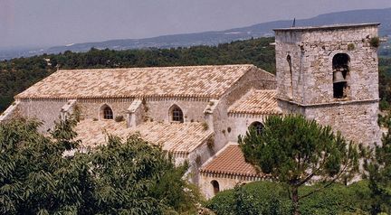 glise de Mnerbes en Vaucluse