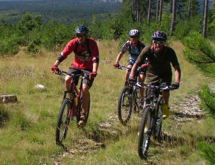 Ventoux Bikes Trip - Farid Bourebrad - Monieux