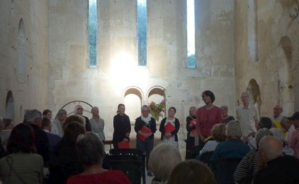 2013 09 15 - Ensemble Vocal Babayaga à l'abbaye Saint-Hilaire, monument historique classé des XIIe et XIIIe siècles, premier bâtiment conventuel carme (XIIIe siècle) du Comtat Venaissin (1274-1791) - Ménerbes - Vaucluse.