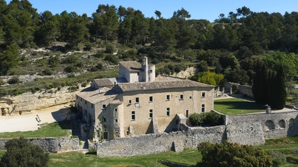 2016 - abbaye Saint-Hilaire, Vaucluse, faade sud