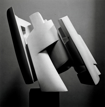 Envol III, maquette en plâtre, Parvine Curie, 2002