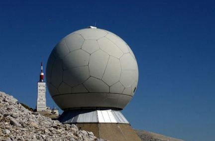 Radme de la DGAC sur la crte occidentale du mont Ventoux