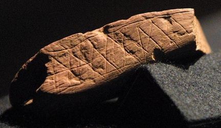 Bloc d'ocre et pointes en os - 75-80.000 ans - Chris Henshilwood - 2002 - Blombos Cave - Afrique du Sud