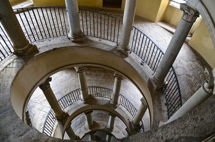 Escalier  simple hlice dessin par Donato Bramante (1512), muse Pio-Clementino - Cit du Vatican