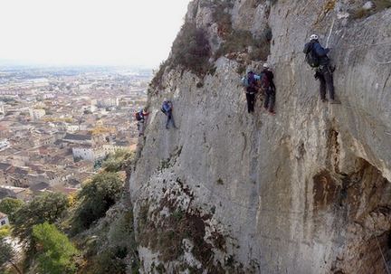 Photo du Groupe Universitaire de Montagne et de Ski (GUMS), section d'Aix en Provence