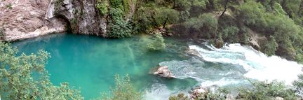 2008 : fontaine de vaucluse lors des pluies de mai